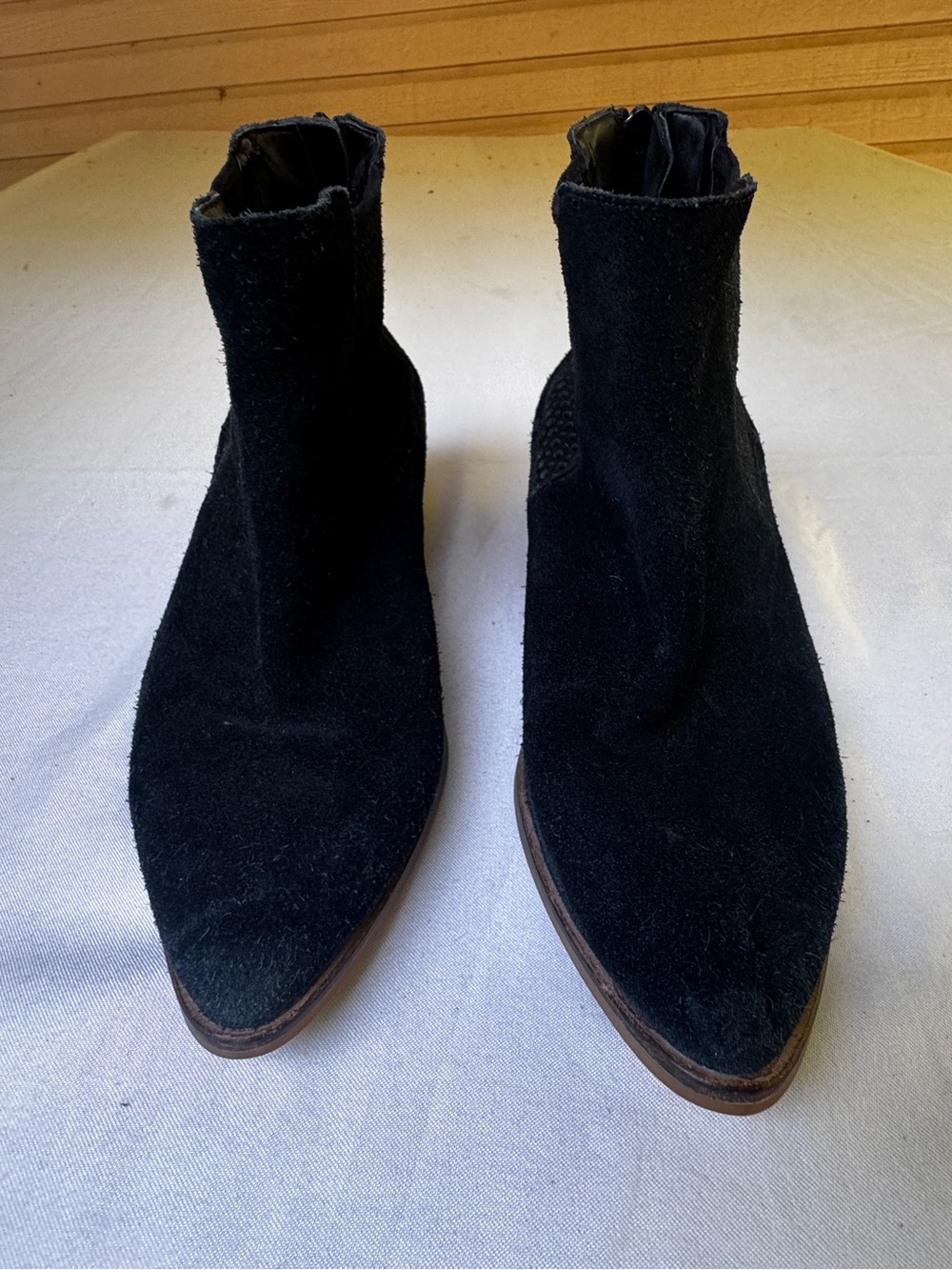 Cole Hans booties women's almond toe suede block heel zipper Black 8.5